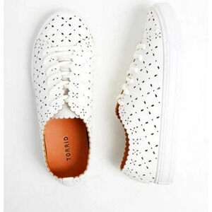 Torrid White Faux Leather Laser Cutout Lace Up Sneakers Size 11 Wide